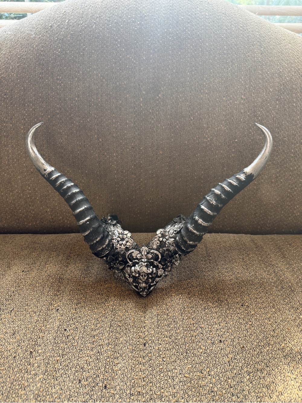 Gothic Silver Succubus Horned Headpiece - Picture 4 of 9